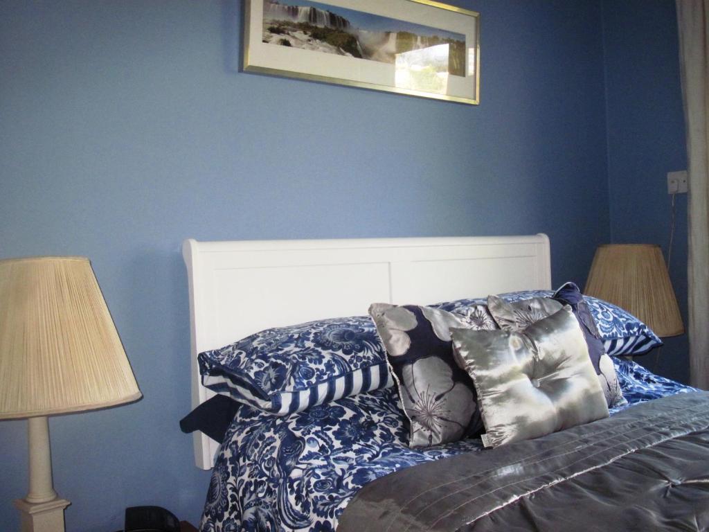 Shrubdown Bed & Breakfast Freshford Bilik gambar